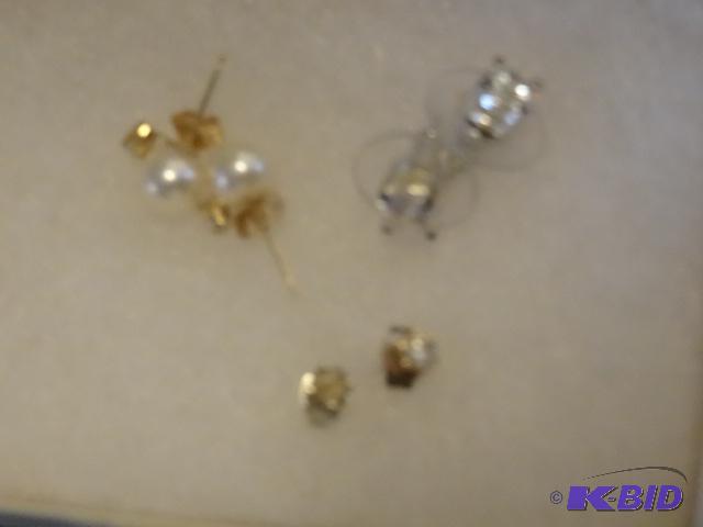 lot 13 image: 3 Pair of Earrings...