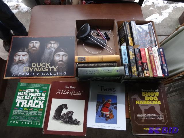 lot 133 image: Lots of Misc Books. RCA Antenna. Duck Dynasty...
