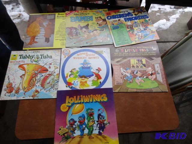 lot 135 image: Misc Vintage Kids REcords...