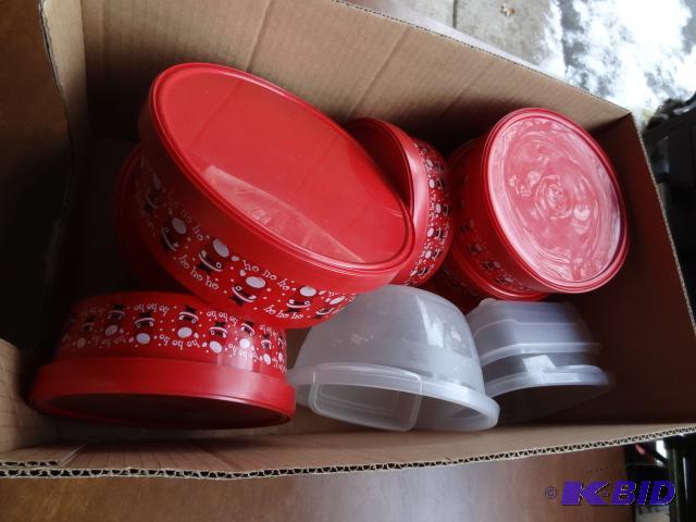 lot 136 image: Misc Christmas Containers...