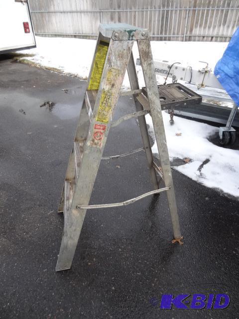 lot 153 image: 4 Aluminum Step Ladder, Keller...