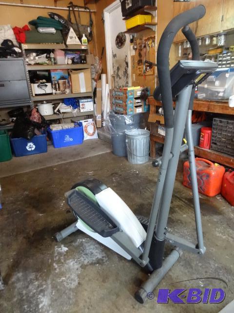 lot 160 image: Weslo Momentum 630 Exercise Machine...