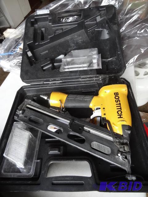 lot 165 image: Bostich Finish Air Nailer N62FN...