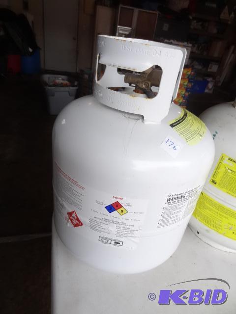 lot 176 image: New Style 20lb Propane Tank...