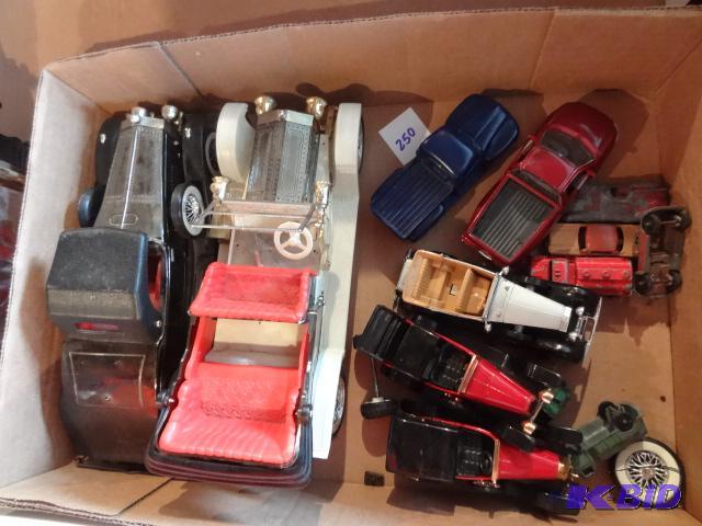 lot 250 image: 2 Cars That are AM Radios, Diecast Cars...