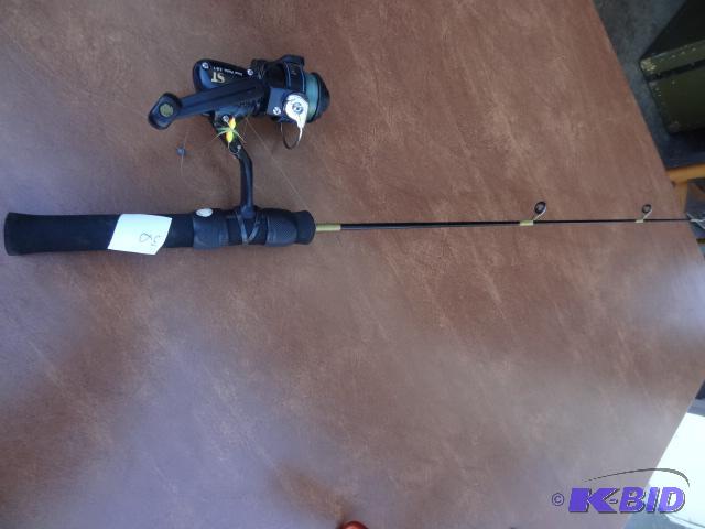 lot 30 image: Ice Fishing Reel...