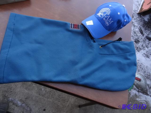 lot 32 image: Clam Baseball Hat. Ice Essentials Hood and Ne...