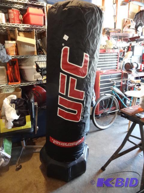 lot 35 image: Air Blow Up Punching Bag...