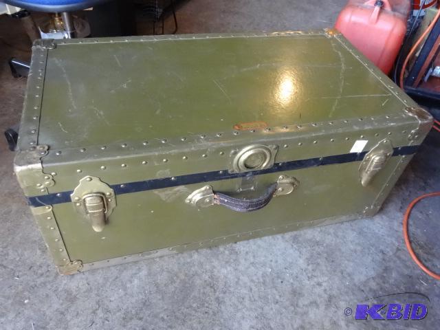 lot 43 image: Foot Locker Trunk. Missing Lock, 31 X 17 X 12...