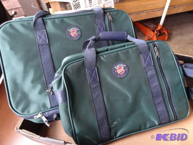 lot 90 image: 2 Encore Carry on Travel Bags....