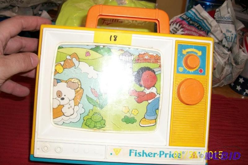 FISCHER PRICE VINTAGE WIND UP TV