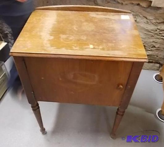 Sewing Machine Cabinet