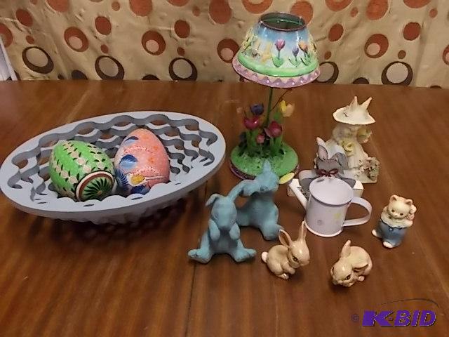 Seasonal Decor