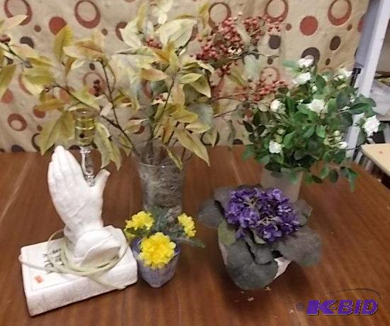 Floral & Lamp