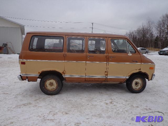 1978 &nbspPlymouth Van 318 V8 engine that ru...