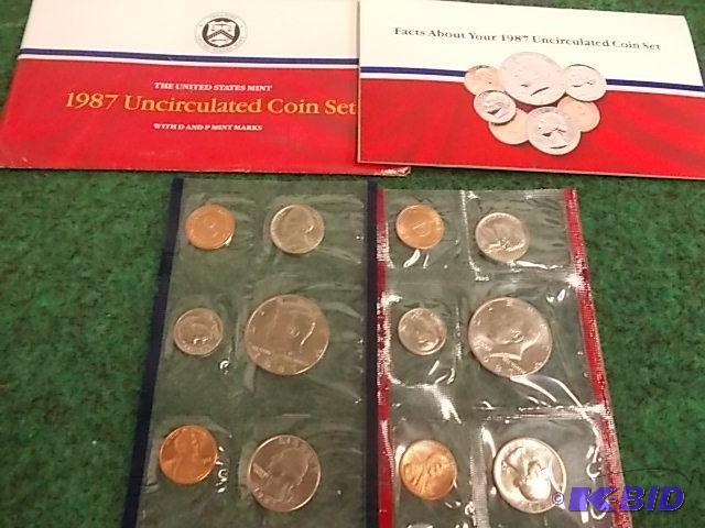 lot 12 image: 1987 US Mint Unc Coin Set P & D...