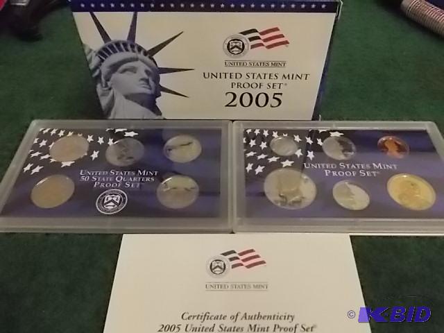 lot 18 image: 2005 US Proof Set With State Quarters & S...
