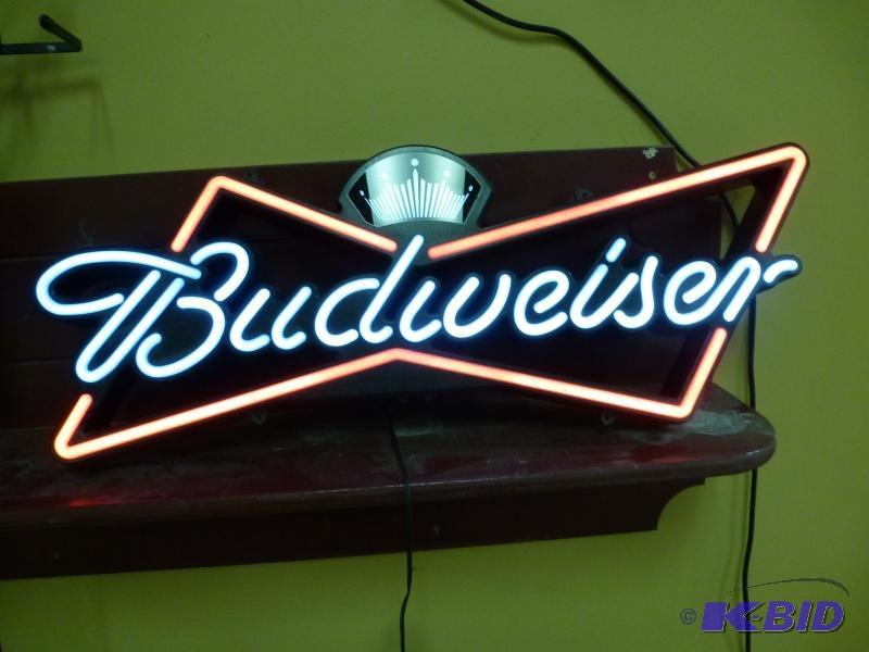 lot 14 image: Budweiser Bow Tie Neon Light In working cond...