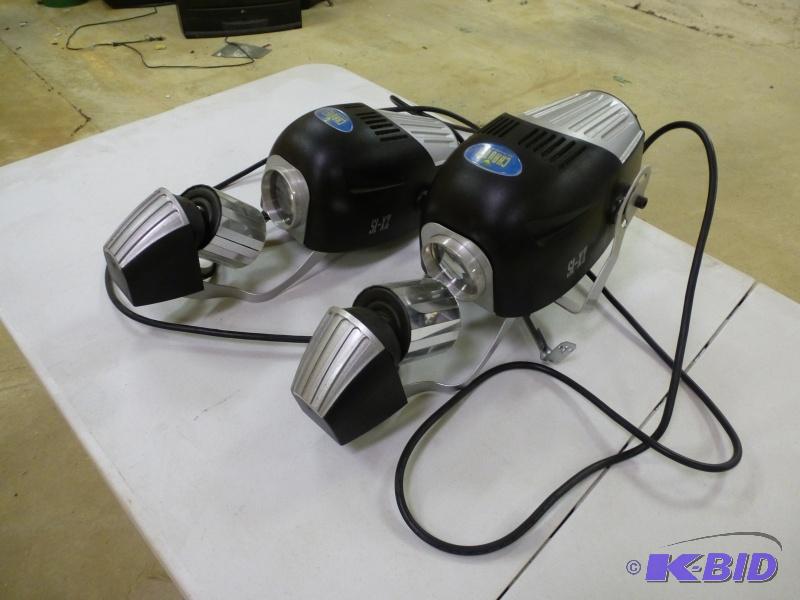 lot 2 image: Chauvet&nbspPrecision&nbspLights Model# ZX...