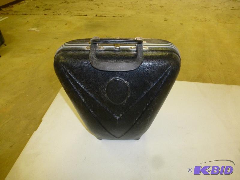 lot 84 image: Brunswick Bowling Ball Bag Black hard case b...