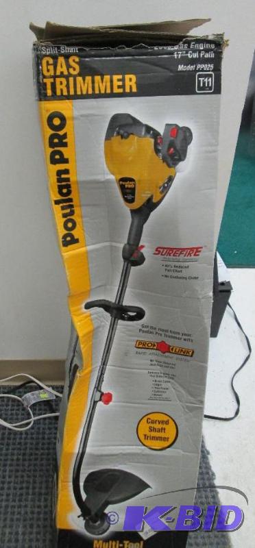 lot 19 image: Poulan Pro Split Shaft Gas trimmer 25cc Gas E...
