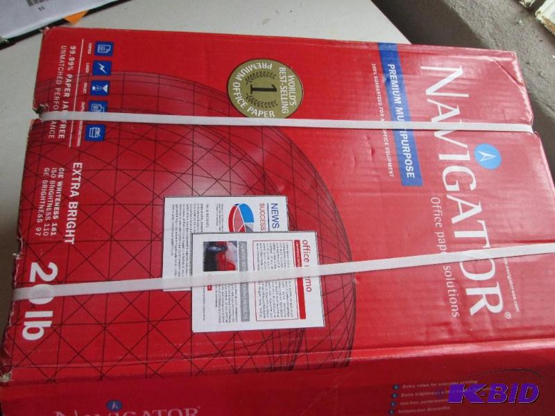 lot 215 image: Navigator 20lb paper case of 10 reams 5000 sh...