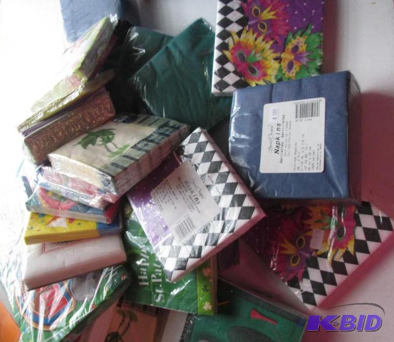 lot 228 image: huge mixed lot of napkinzs...