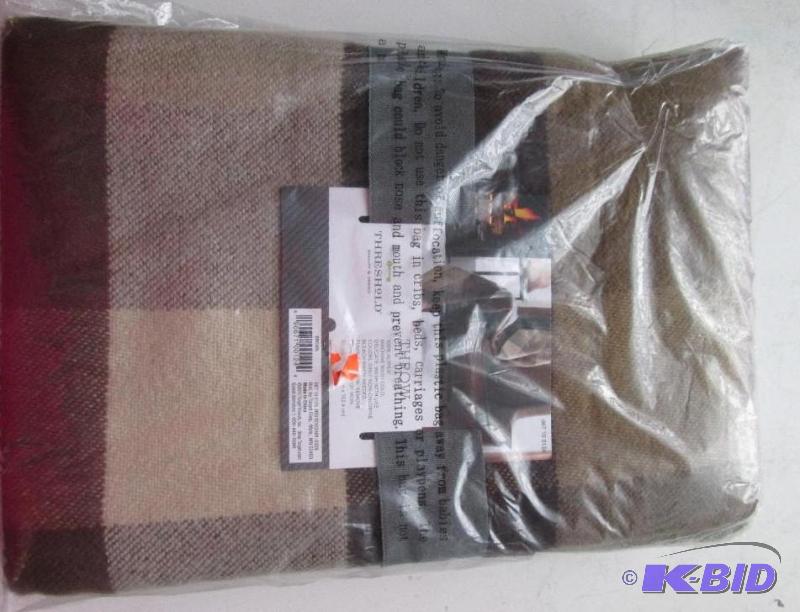 lot 249 image: Threshold throw blanket...