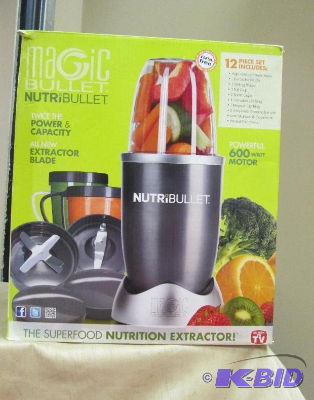 lot 41 image: Magic Bullet Nutri Bullet Powerful 600 watt m...