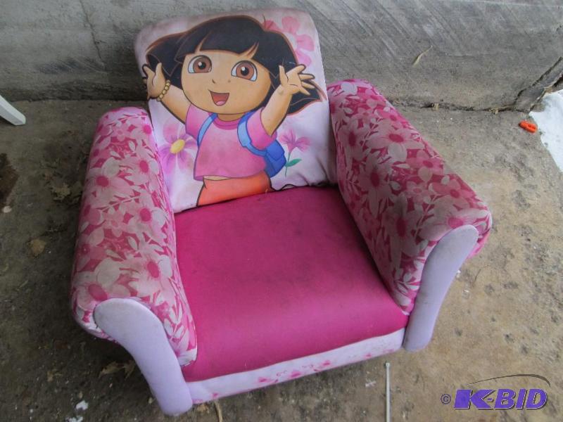 Used Dora the Explorer kids size arm chair, u...