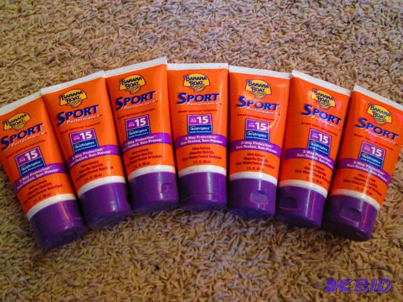 lot 189 image: Lot of 7 Banana Boat Sport Sunscreen, SPF 15...