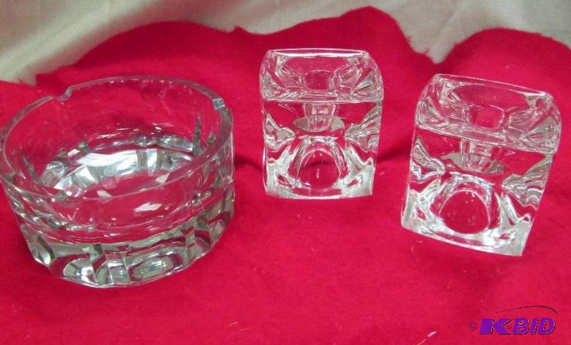 lot 52 image: Crystal ash tray and candle holders...