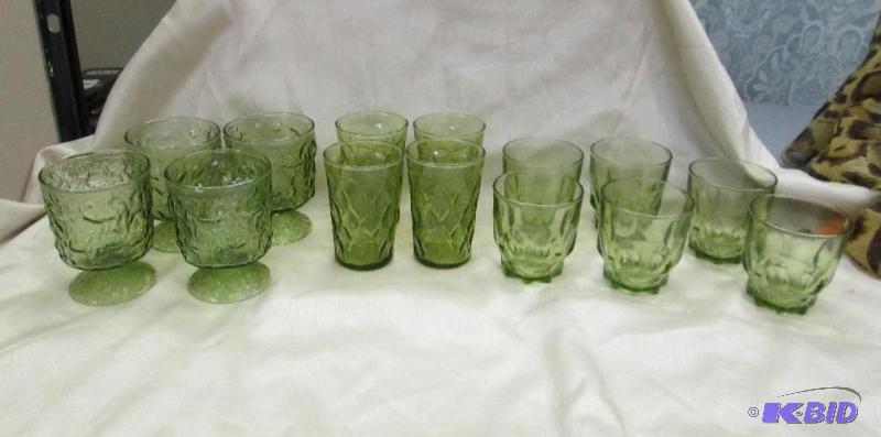 lot 81 image: Qty 14 different styles, sizes and tinted gre...
