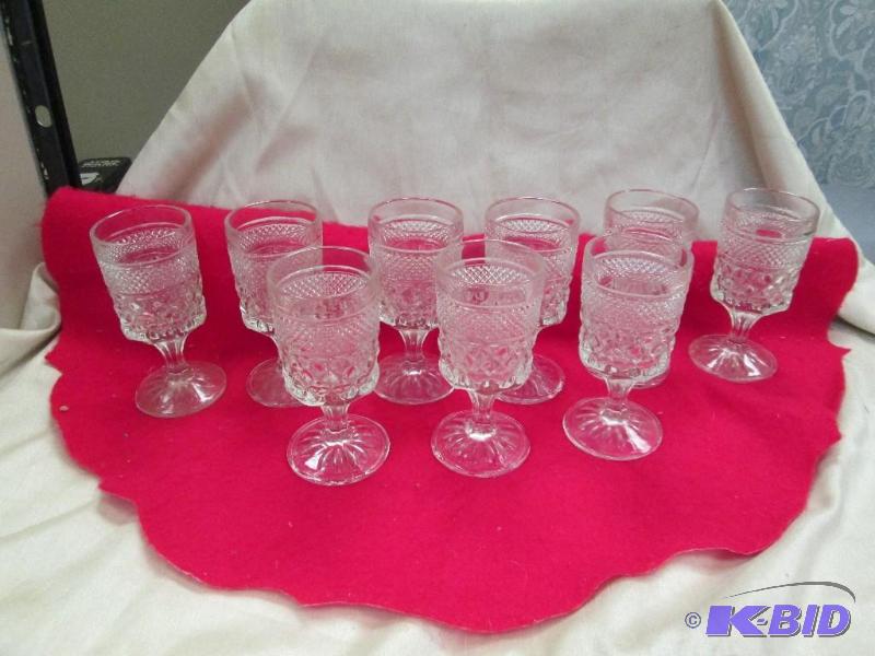 lot 83 image: Qty 9 drinking glasses...