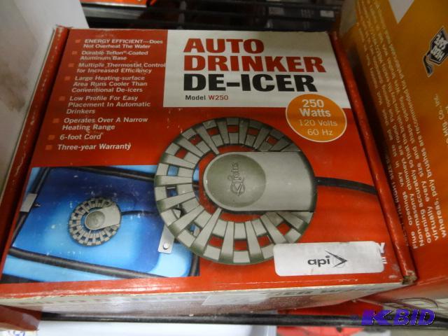 lot 155 image: New allied precision auto drinker de-icer. Mo...