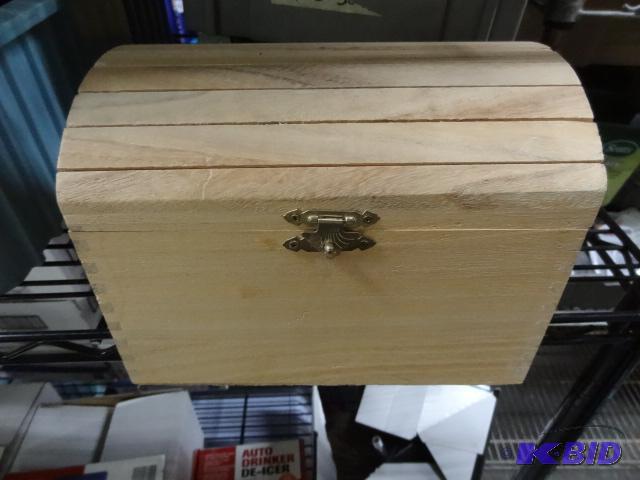 lot 185 image: New wooden chest. Approximately 10 inch x 8 i...