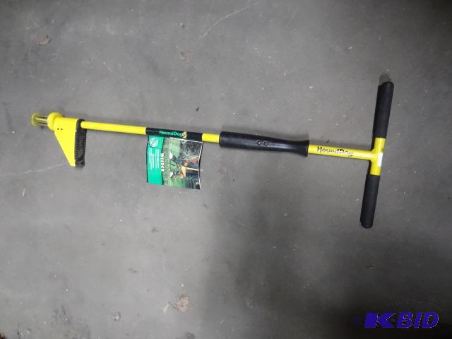 lot 234 image: New hound dog Garden weeder for a weed free l...