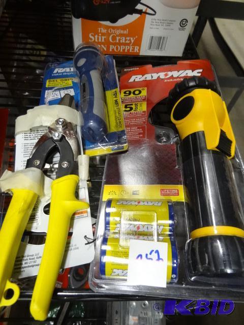 lot 252 image: New two-piece flashlight lot Rayovac industri...