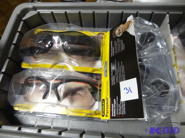 lot 31 image: New 3 piece safety glass set. Stanley brand. ...