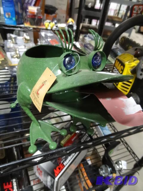 lot 316 image: New garden frog planter 46 inch pots....