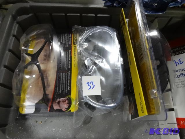 lot 33 image: New 3 piece safety glass set. Stanley brand. ...