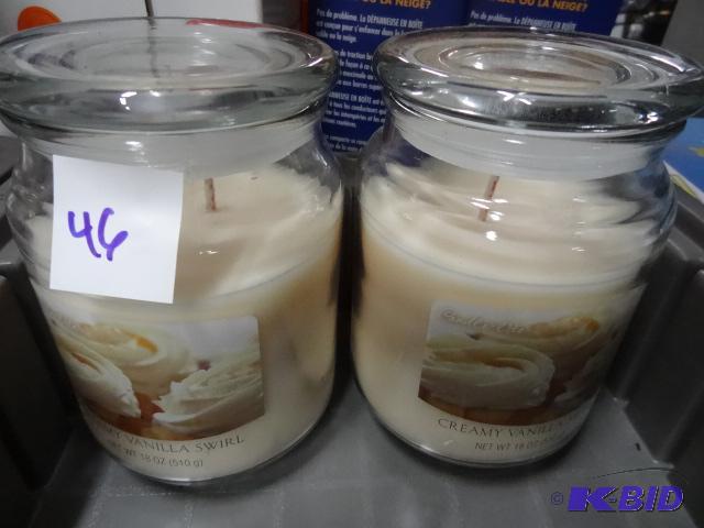 lot 46 image: New two piece lot of candle light brand candl...