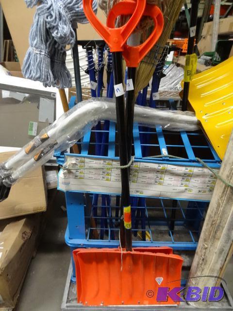 lot 90 image: New Bigfoot brand snow shovel. With large or...