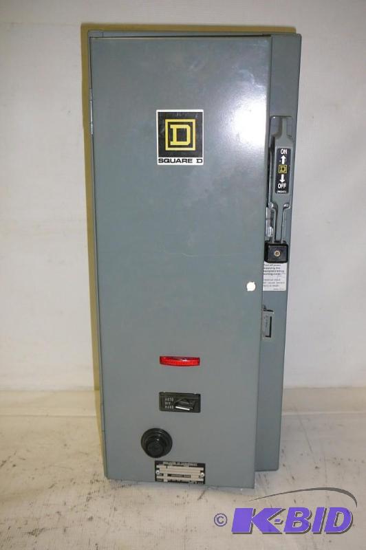 Square D 30 AMPERE Disconnect Switch with Fla...