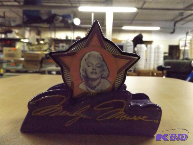 Marilyn Monroe Salt and Pepper Shaker set...