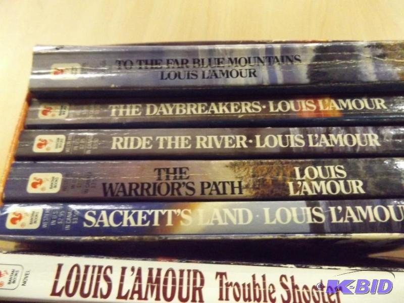 Lot of books, Nora Roberts, Louis Lamour Boo...
