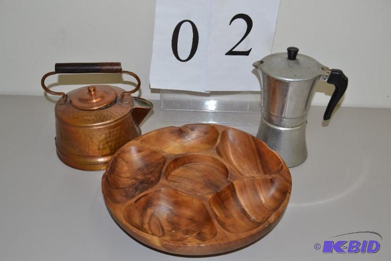 lot 2 image: Tea kettle, coffee maker