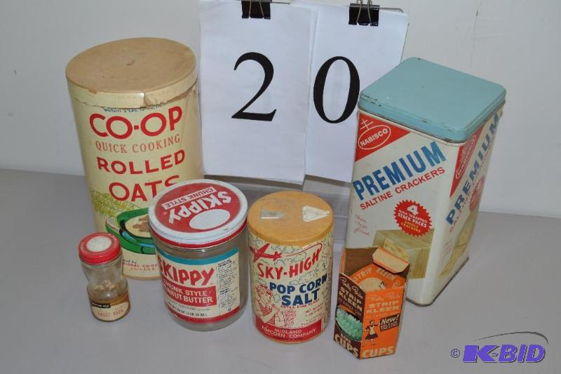 lot 20 image: Vintage Kitchen items