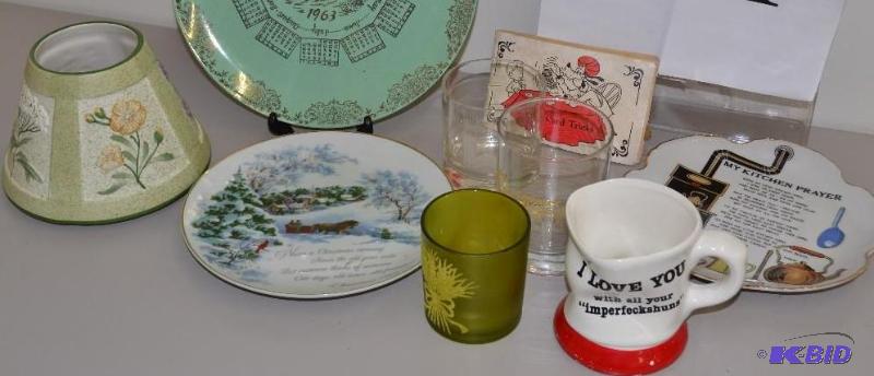 lot 42 image: Misc glassware