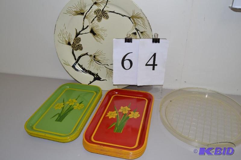 lot 64 image: Vintage trays